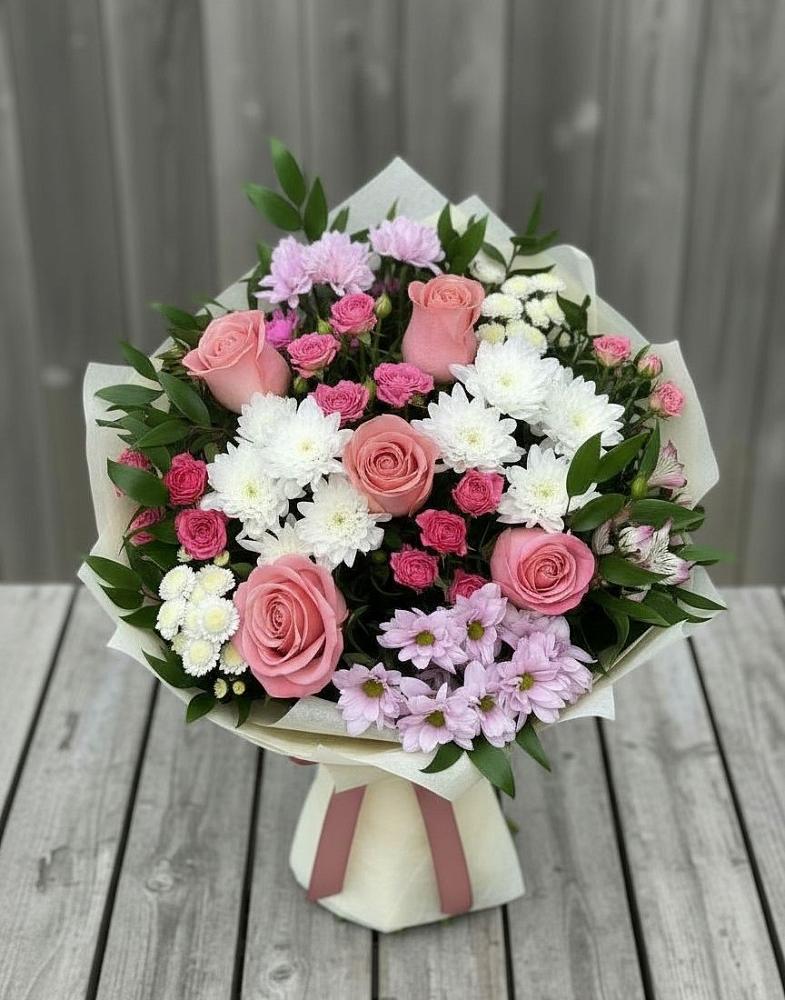 Букет цветов из: Альстромерии, Гвоздики, Розы и Хризантемы в Бутурлиновке