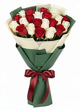 Букет Микс из красных и белых роз #REPLACE_PRED# Бутурлиновке