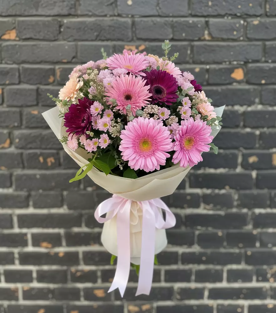 Букет цветов из: Герберы и Хризантемы в Бутурлиновке