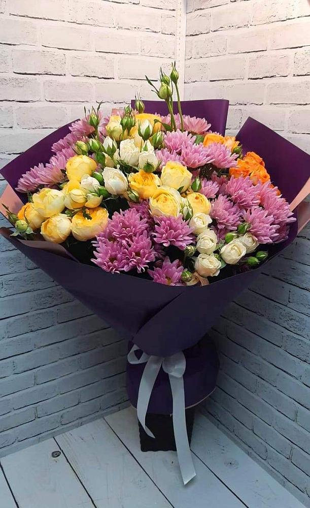 Букет цветов из: Хризантемы и Розы в Бутурлиновке