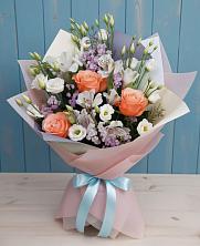 Букет цветов из:  Лизиантусы, Розы, Альстромерии и Гипсофила в Бутурлиновке