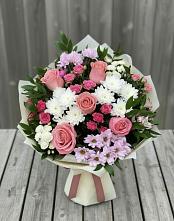 Букет цветов из:  Альстромерии, Гвоздики, Розы и Хризантемы в Бутурлиновке