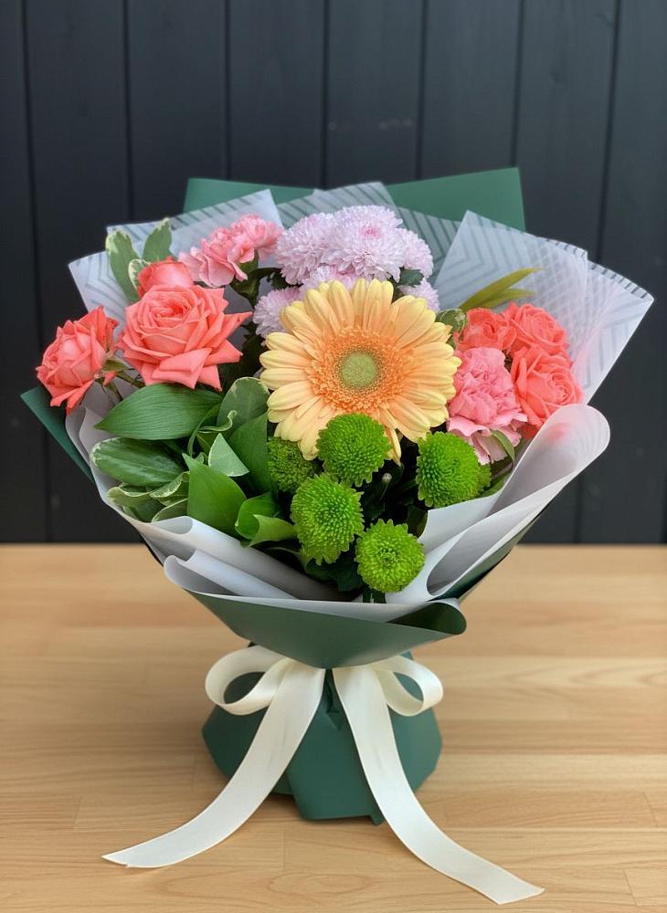 Букет цветов из: Гвоздики, Розы, Герберы и Хризантемы в Бутурлиновке