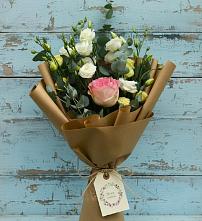 Букет цветов из:  Розы и Лизиантусы в Бутурлиновке