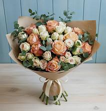 Букет цветов из:  Альстромерии и Розы в Бутурлиновке